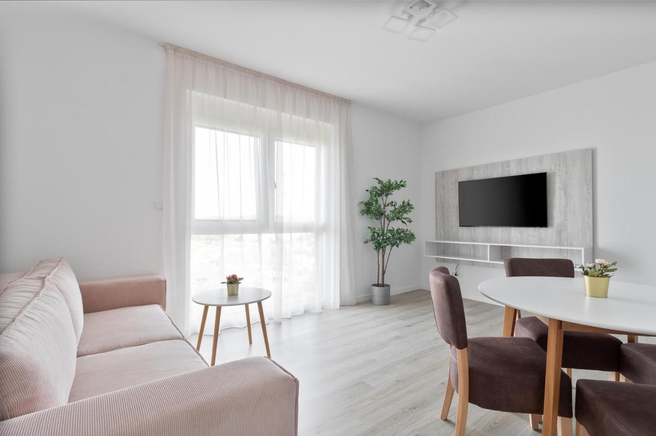 Grand Hill Flats Daire Oradea Dış mekan fotoğraf