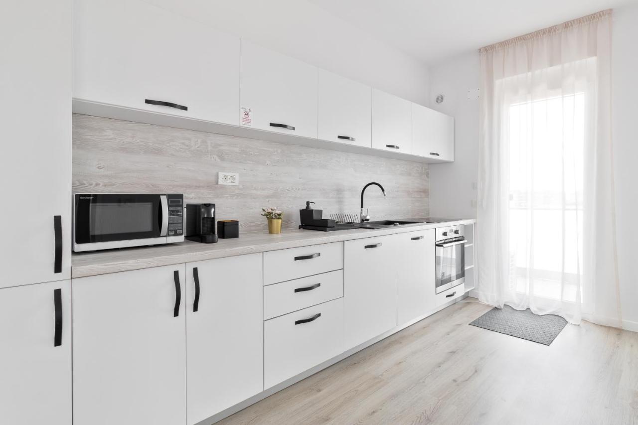 Grand Hill Flats Daire Oradea Dış mekan fotoğraf