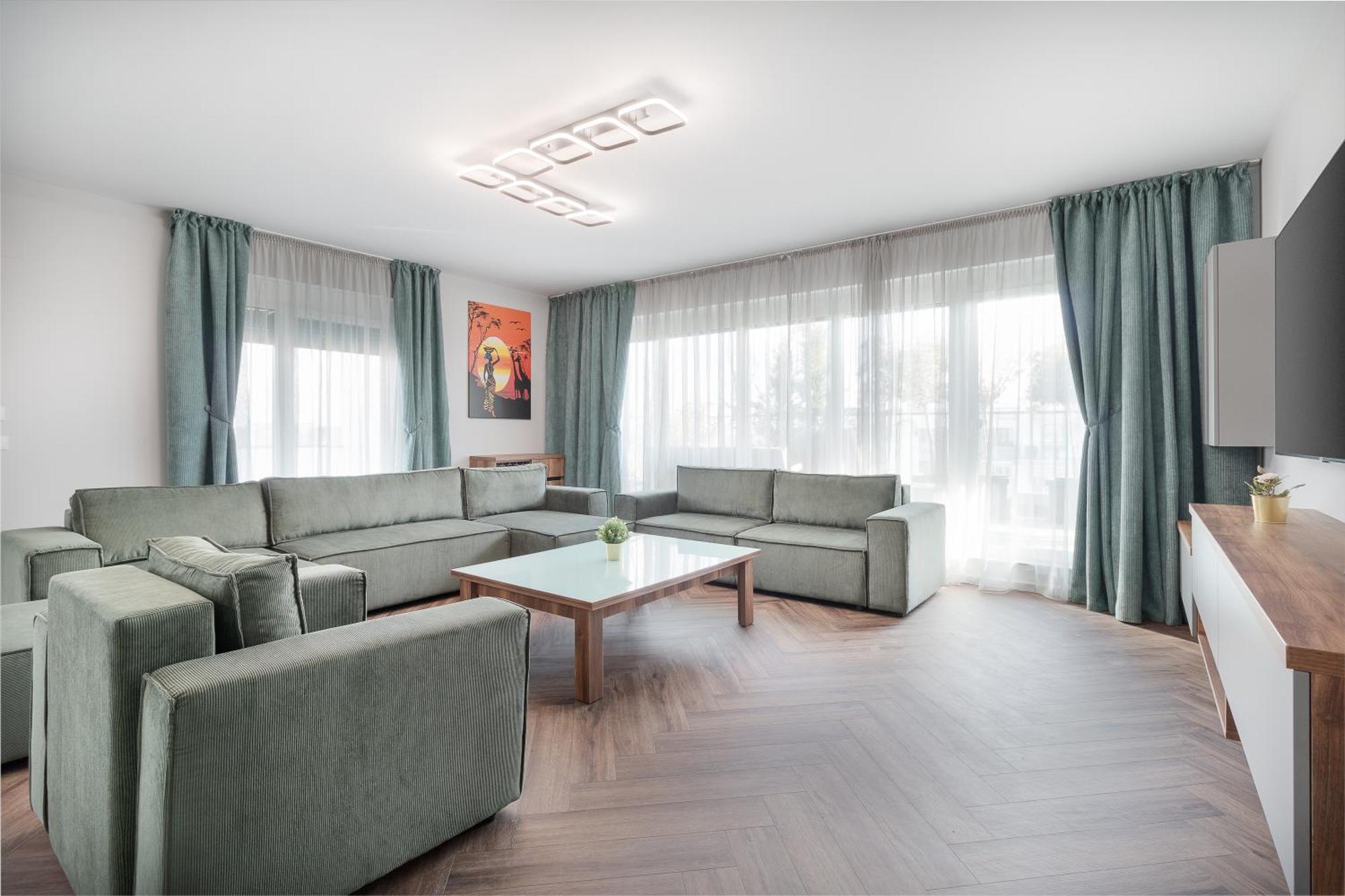 Grand Hill Flats Daire Oradea Dış mekan fotoğraf
