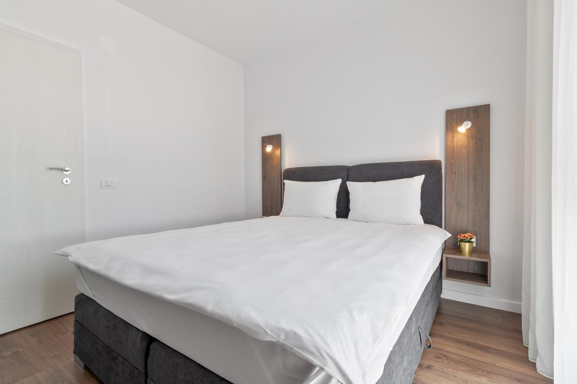 Grand Hill Flats Daire Oradea Dış mekan fotoğraf